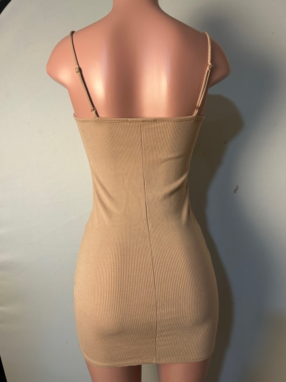 LULUS Beige Adjustable Straps Bodycon Mini Dress Size Medium - Picture 4 of 7